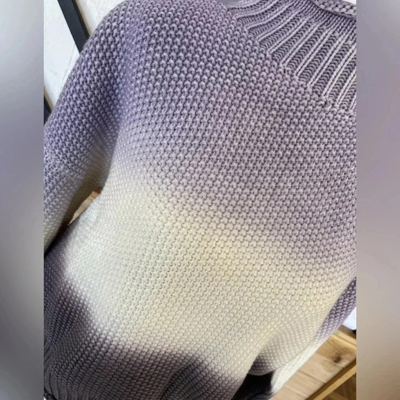 Purple sweater she and sky Small - Picture 7 of 12